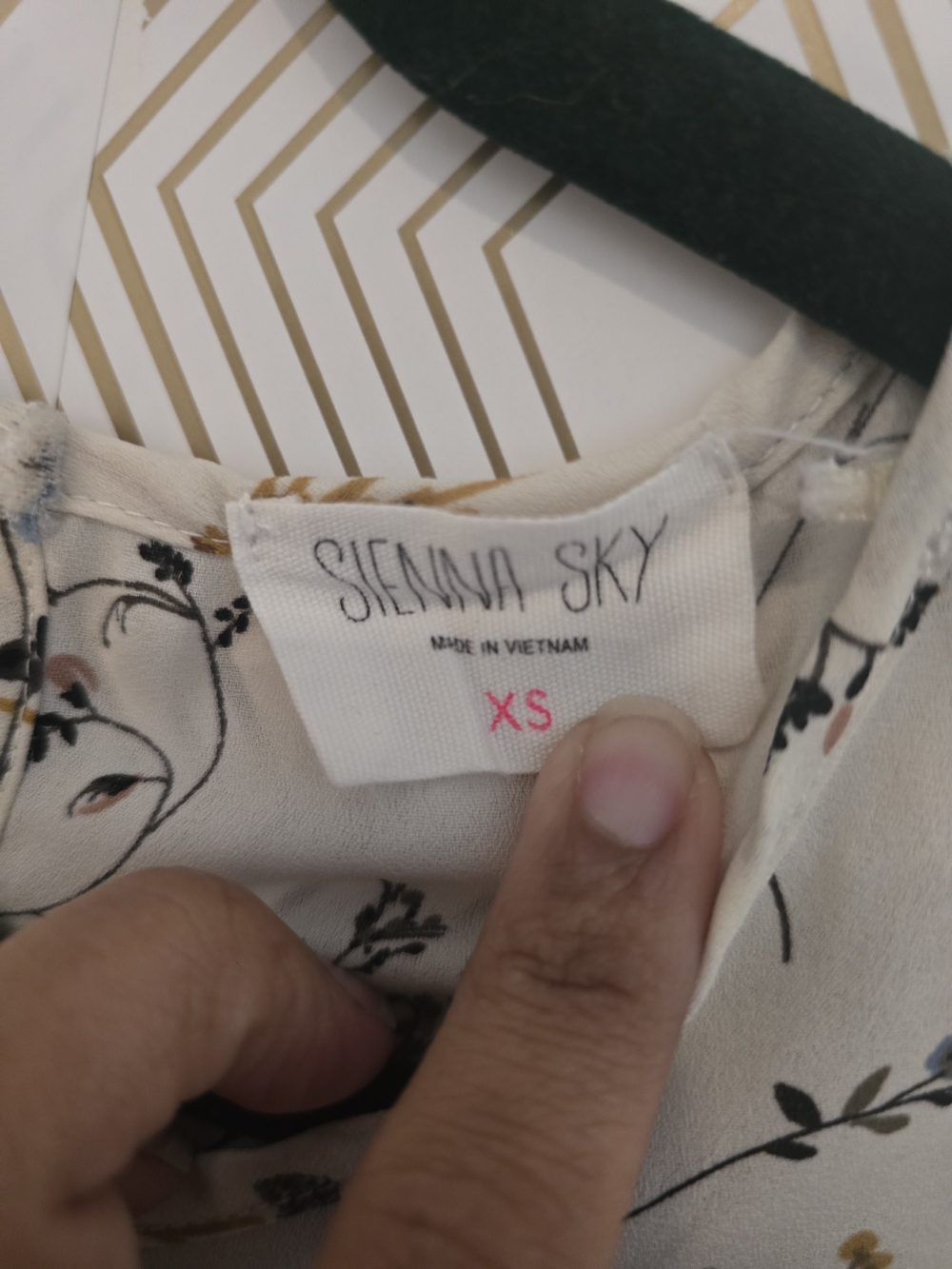 Sienna Sky Botanical Print Flounce-Sleeve  Blouse - Picture 4 of 6